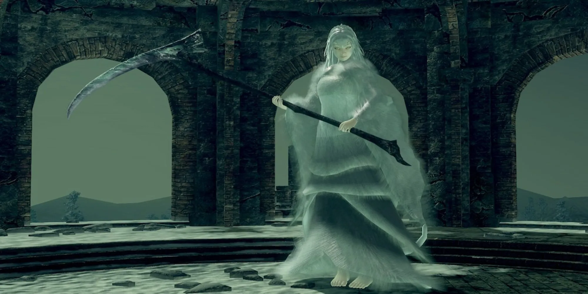 Crossbreed Priscilla từ Dark Souls 1 đang cầm lưỡi hái khổng lồ