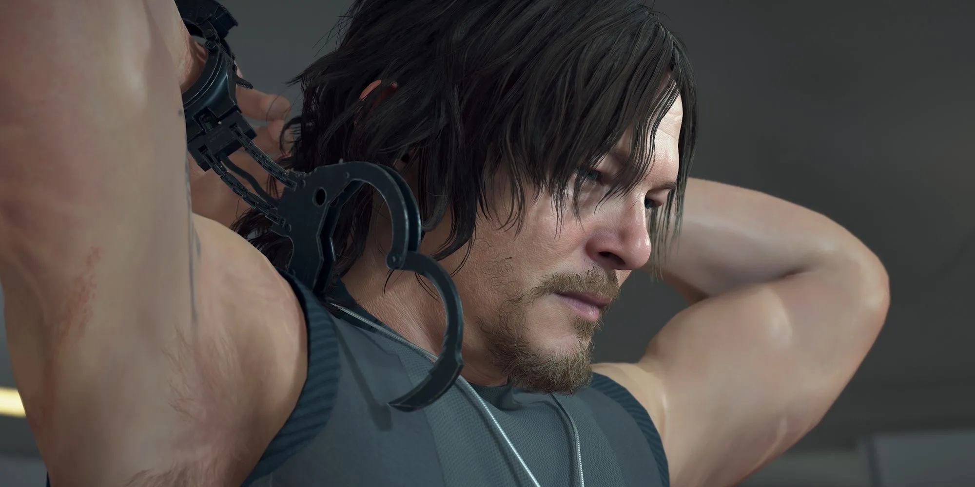 Nhân vật Sam Porter Bridges lấm lem bùn đất trong Death Stranding